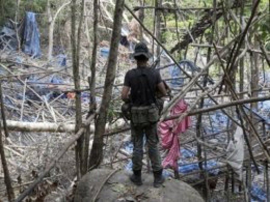 Malezya Rohingyalı'lara ait toplu mezar konusunda soruşturma başlattı