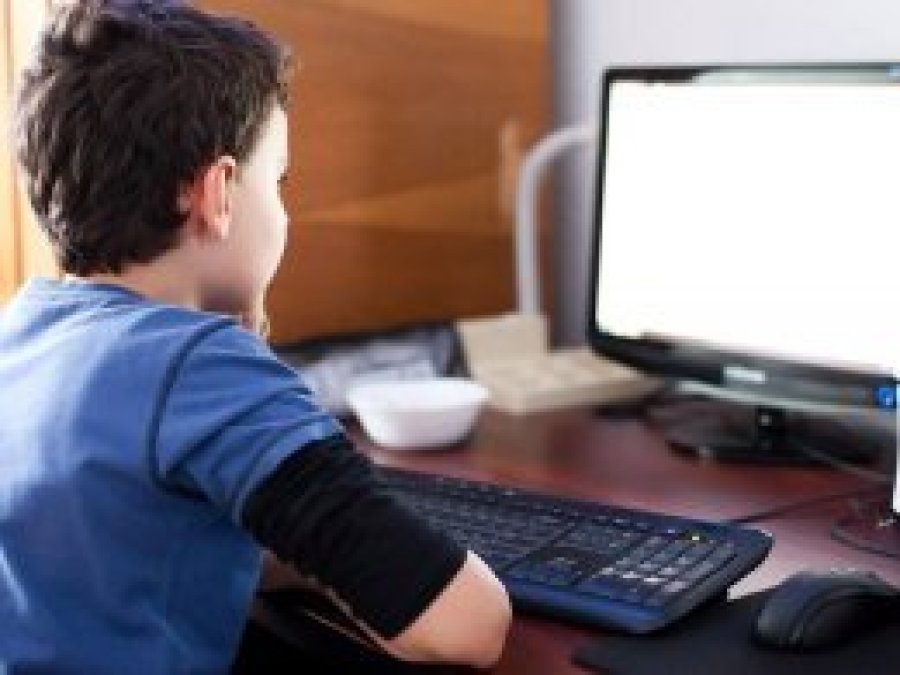 Çocuklar için internetteki yeni tehlike: Siber uşaklaştırma