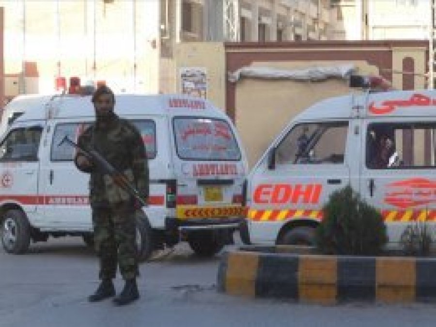 Pakistan'da 5 yıldızlı otele saldırı