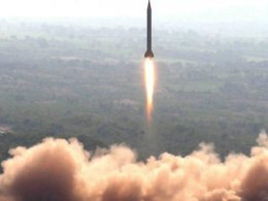 Pakistan'ın uzun menzilli füze denemesi başarıyla sonuçlandı