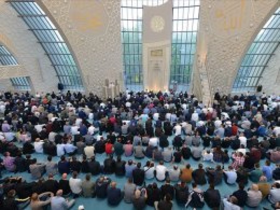 Dünyada Ramazan Bayramı coşkusu