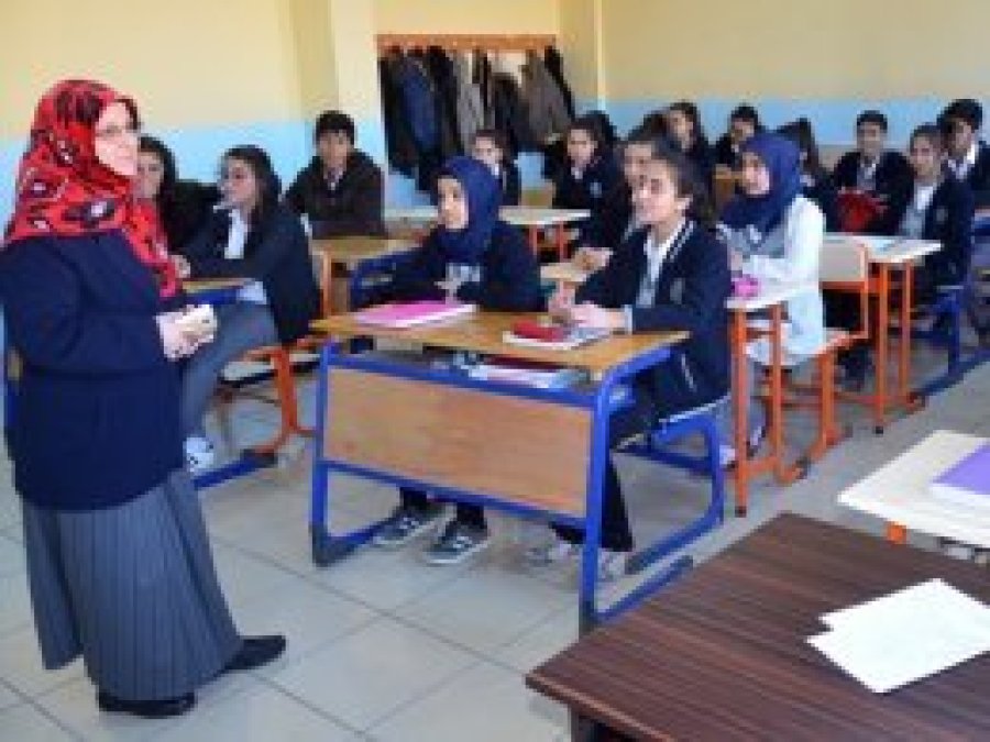 'Medeniyet inşa edecek yerli bir eğitim sistemi hayata geçirilmeli'