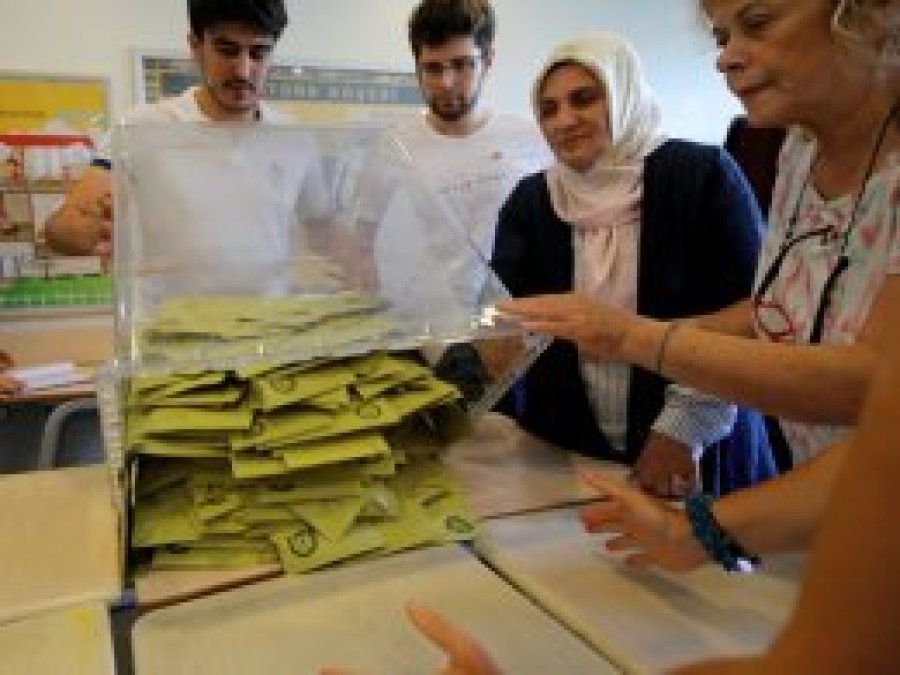 Yabancı gözlemciler: Seçim usulüne uygun gerçekleşti