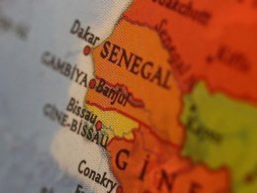 Senegal'de Fransız okulunun kampüste namaz kılınmasını yasakladığı iddiası
