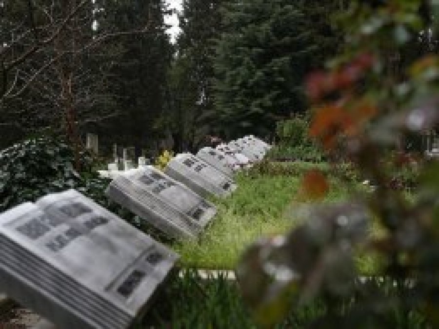 İstanbul'da pahalı mezar yeri 30 bin lira