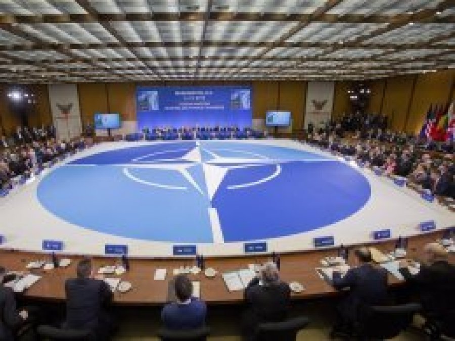 NATO'da Dengeler Değişiyor