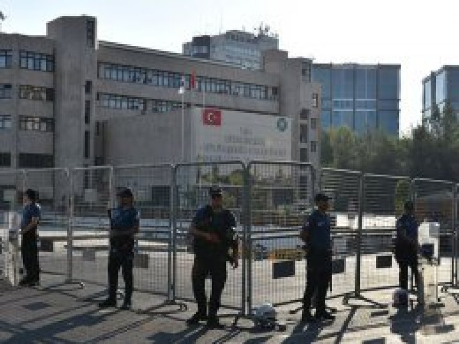 Diyarbakır, Van ve Mardin Belediye Başkanları görevden uzaklaştırıldı