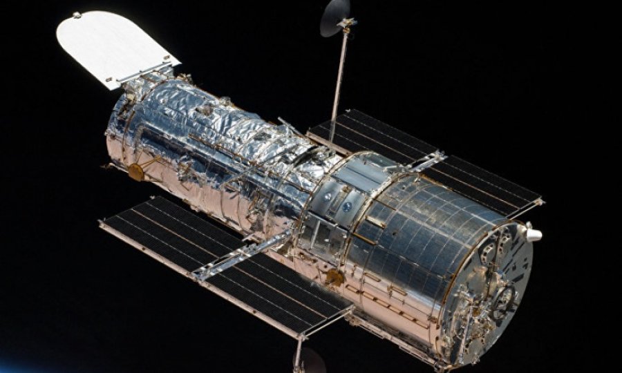 Hubble, 110 ışık yılı uzaklıktaki bir gezegende sıvı hâlde su tespit etti