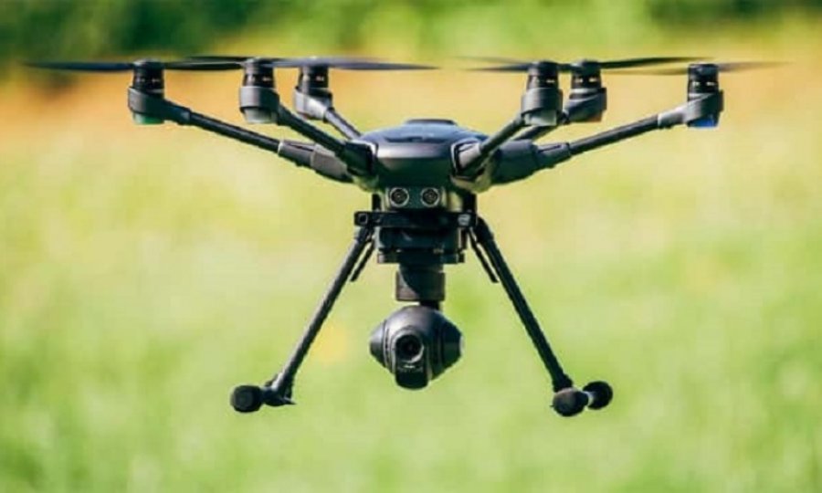 Drone ile hapishaneye cep telefonu ve esrar servisi kameraya yakalandı