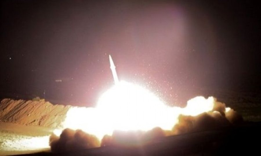 İran, Irak'taki ABD üslerine ikinci saldırı dalgası başlattı