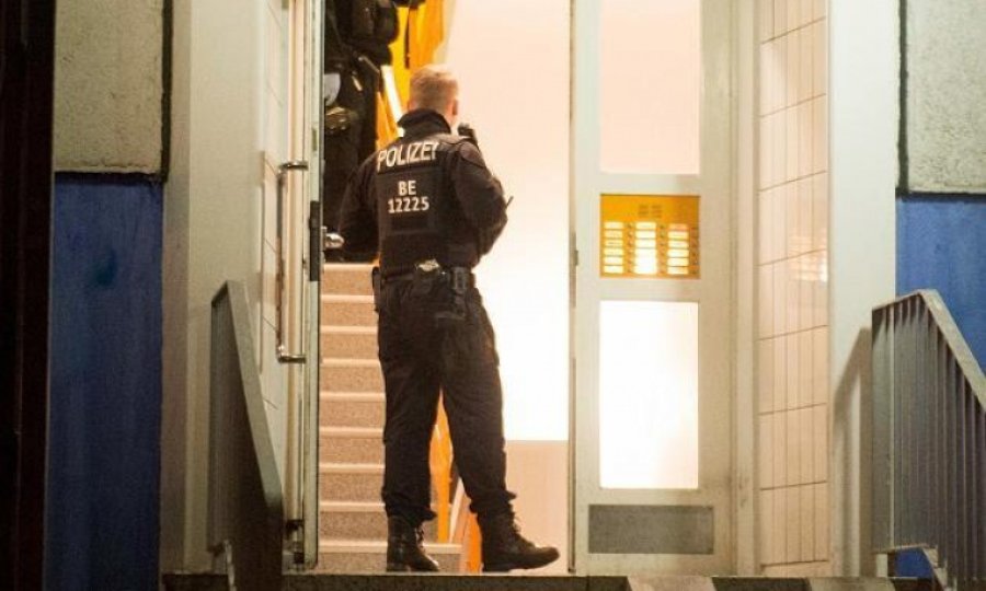 Alman polisinden 4 eyalette şafak operasyonu