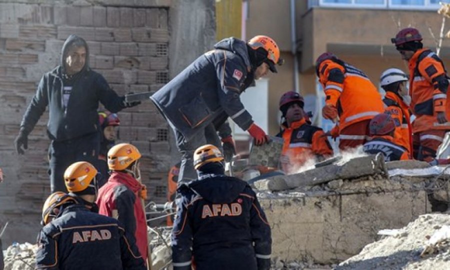 AFAD: Depremde hayatını kaybedenlerin sayısı 39 oldu