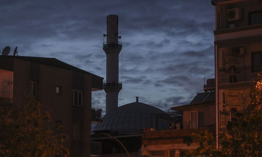 İzmir depreminde 92 camide hasar oluştu