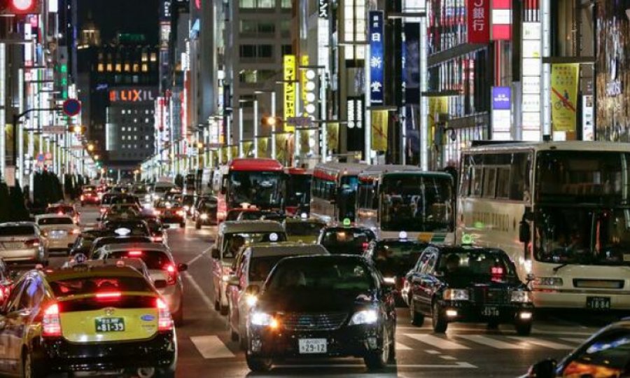 Japonya yeni benzinli araç satışını yasaklıyor