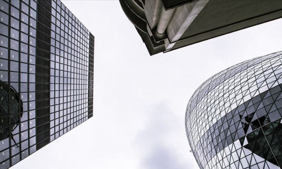 Londra dünyanın en büyük finans merkezi olmayı sürdürme iddiasında