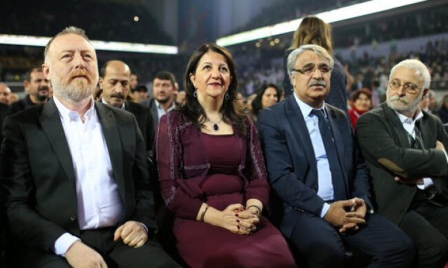 Pervin Buldan ile Mithat Sancar, HDP’nin eş başkanları seçildi