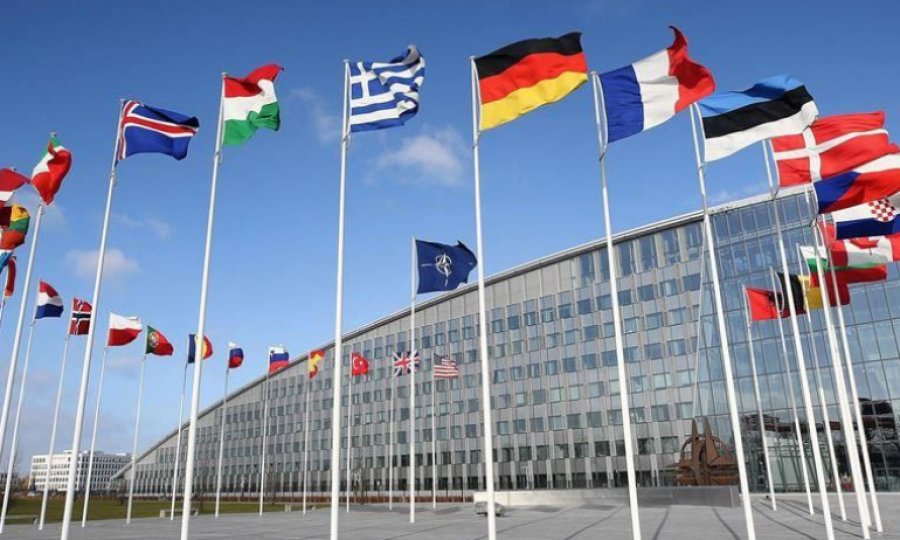 NATO müttefiklerinin tümü Kuzey Makedonya'nın üyeliğini onayladı
