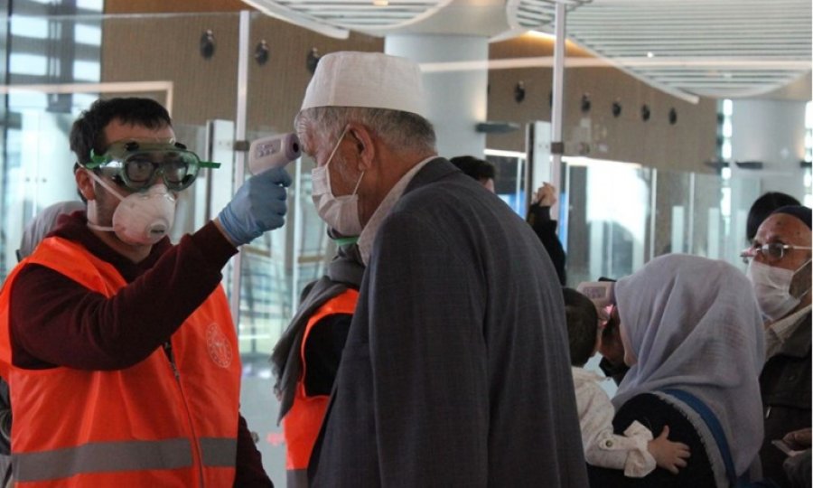Türkiye'de salgını önlemek için alınan ek tedbirler yeterli mi?