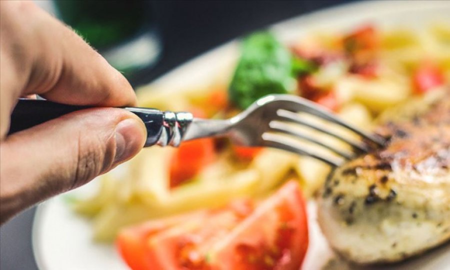Koronavirüs sürecinde kalp hastalığı olanlara beslenme ve uyku tavsiyeleri