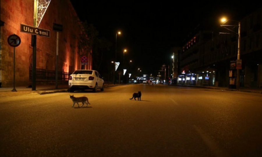 Sokağa çıkma kısıtlaması başladı
