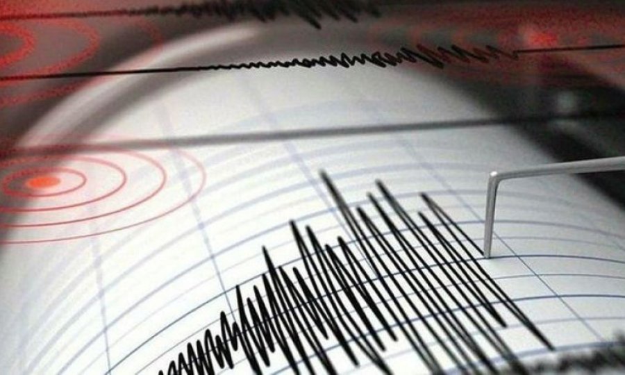 Endonezya'da 7,3 büyüklüğünde deprem