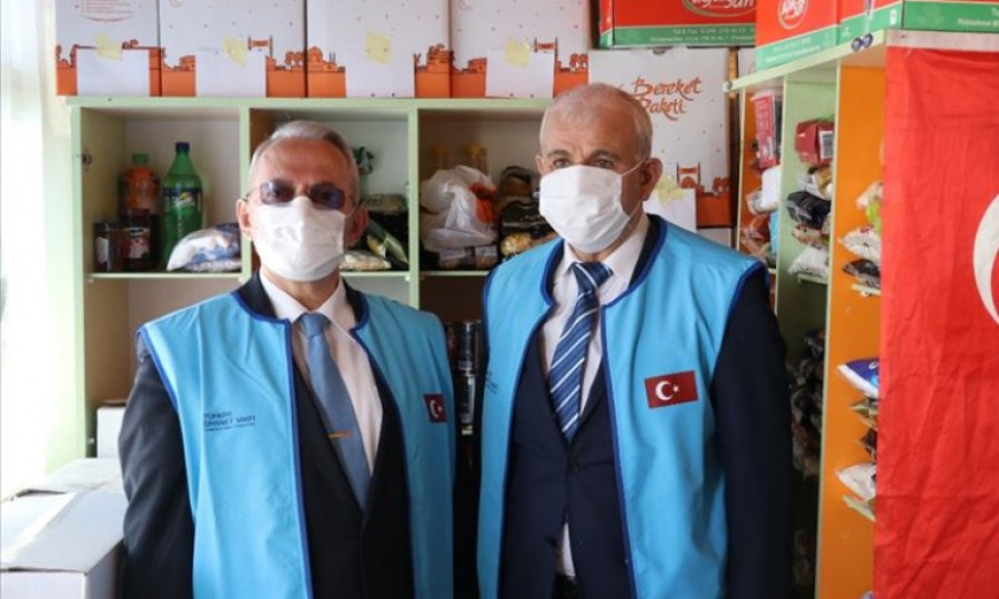 İmam caminin bir bölümünü 'hayır marketi'ne dönüştürdü