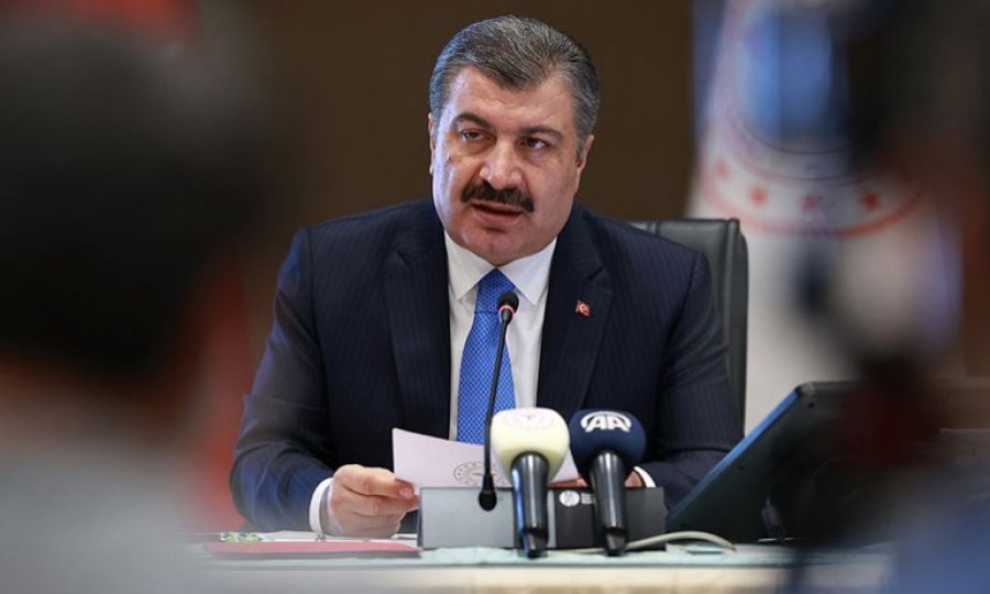 Sağlık Bakanı Koca: Tedbirlere uyarsak yeni vaka sayımız yakında günde 1000’den daha az olacak