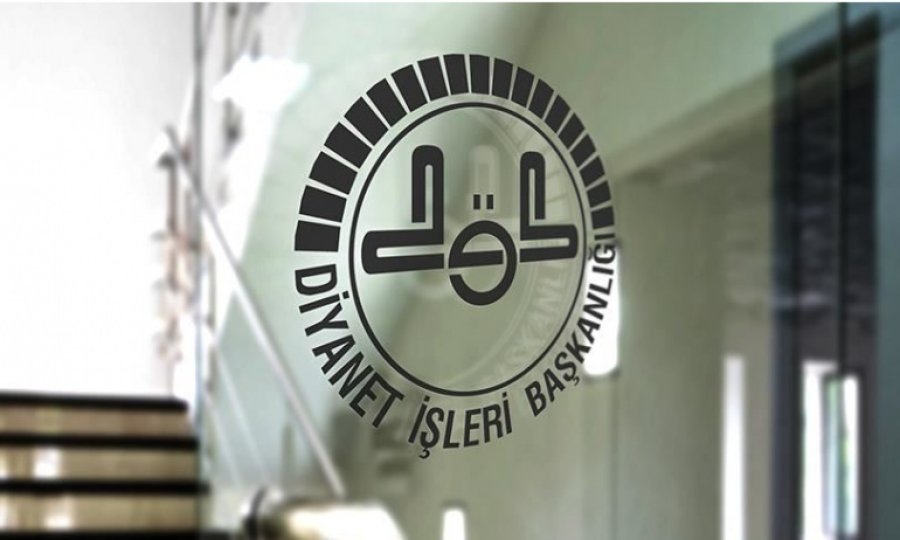 Diyanet: Kovid-19 salgını sebebiyle camilerde bayram namazı kılınamayacak