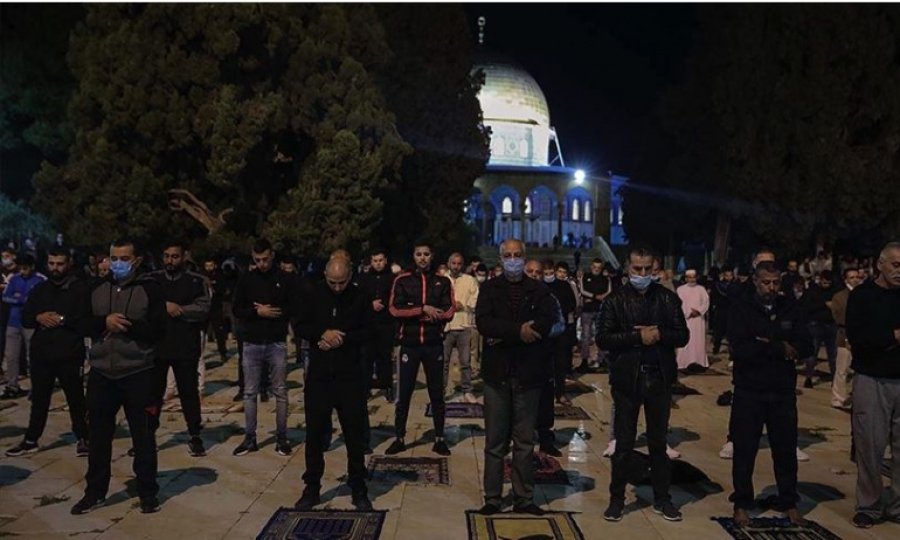 Mescidi Aksa yeniden ibadete açıldı