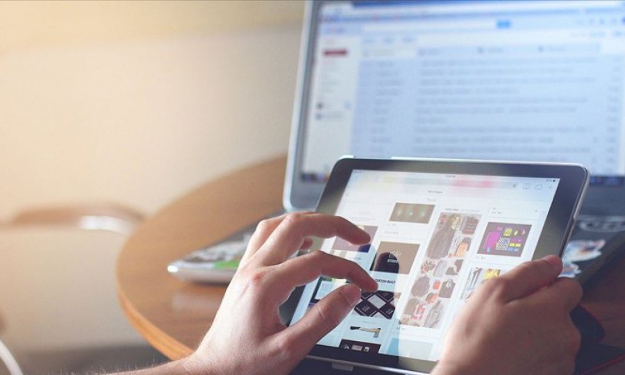 Türkiye'de günde ortalama 7 saat 29 dakika internette geçiyor