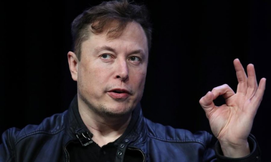 Elon Musk’tan insan beyni için çip