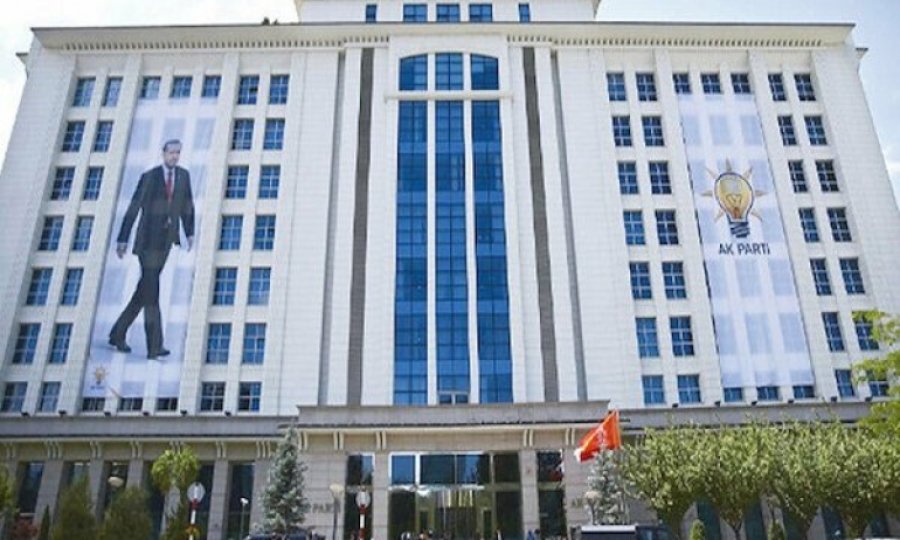 Kulis: AK Parti, sisteme yerel rötuşu değerlendiriyor