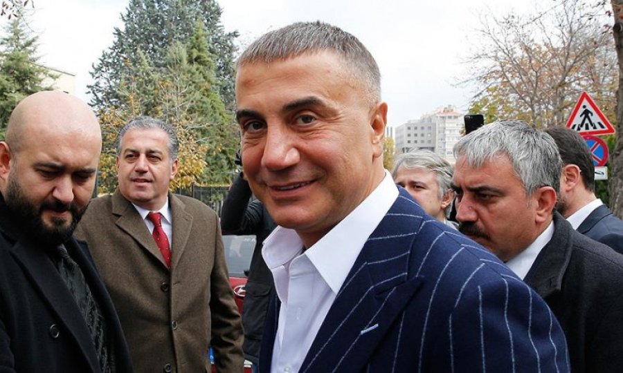 Firari olarak aranan Sedat Peker hakkında tutuklama kararı çıkarıldı