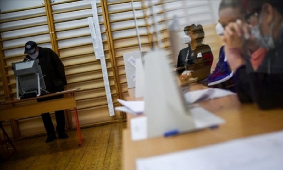 Bulgaristan'da seçim ikinci tura kaldı