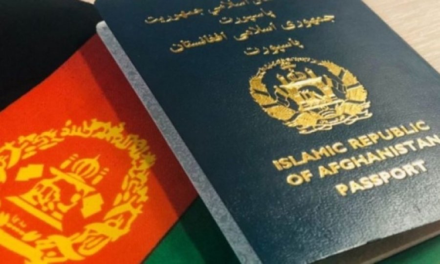 Taliban pasaport dağıtımını durdurdu
