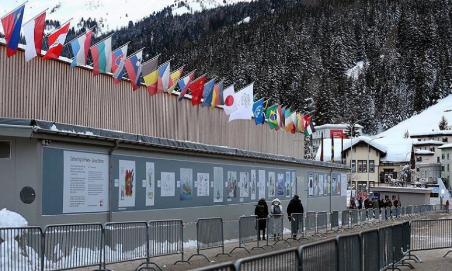 Davos Zirvesi, Kovid-19 salgını nedeniyle 2022 yazına ertelendi