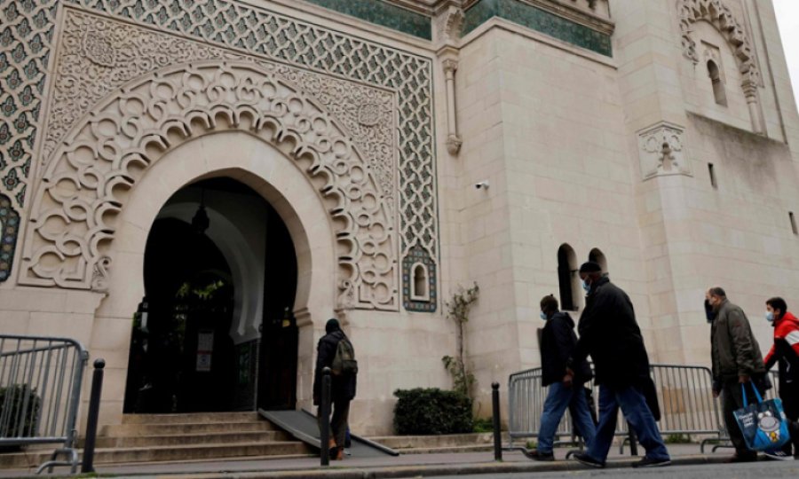 Fransa'da kapatılan cami sayısı 22'ye yükseldi