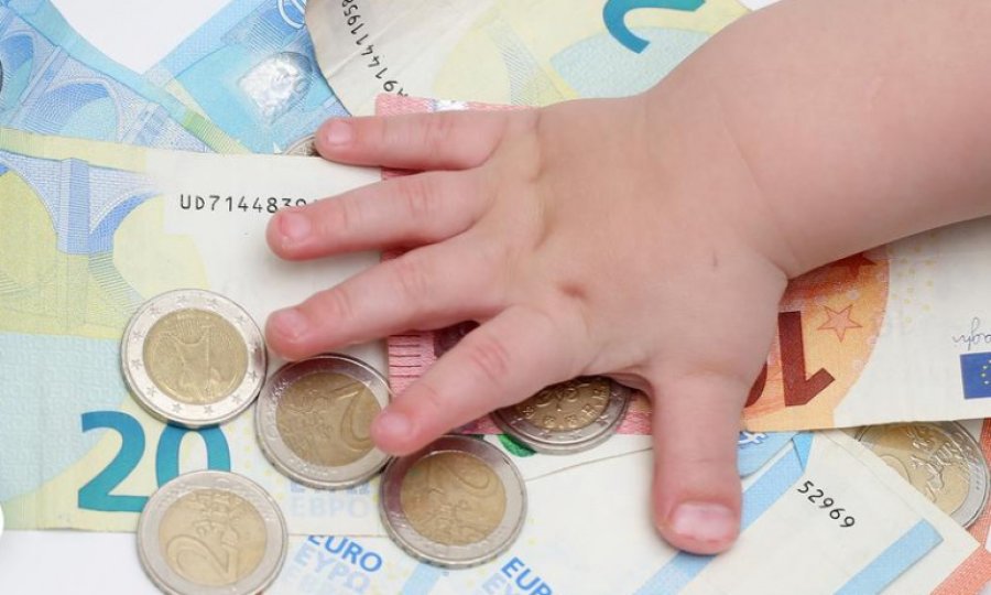 Almanya'da 150 euroluk çocuk ve işsizlere yardım paketi onaylandı