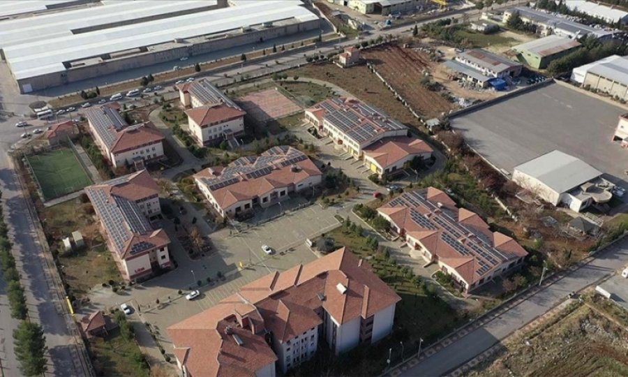 Adıyaman'da okul çatıları güneş tarlası oluyor