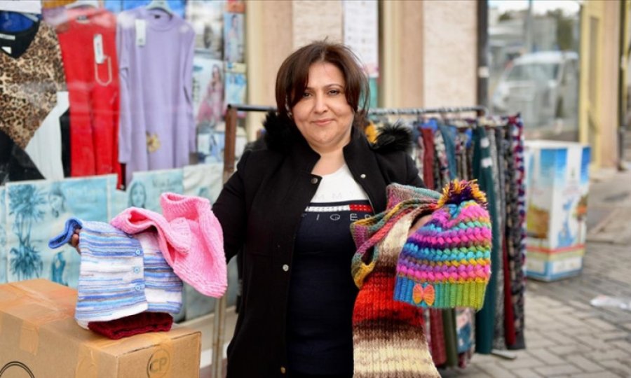 Örülen giysiler kimsesiz çocukları ısıtacak 