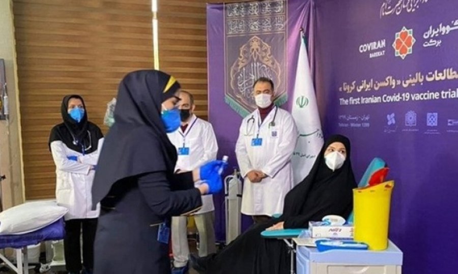 İran dördüncü yerli aşısı 'Fahra'yı tanıttı