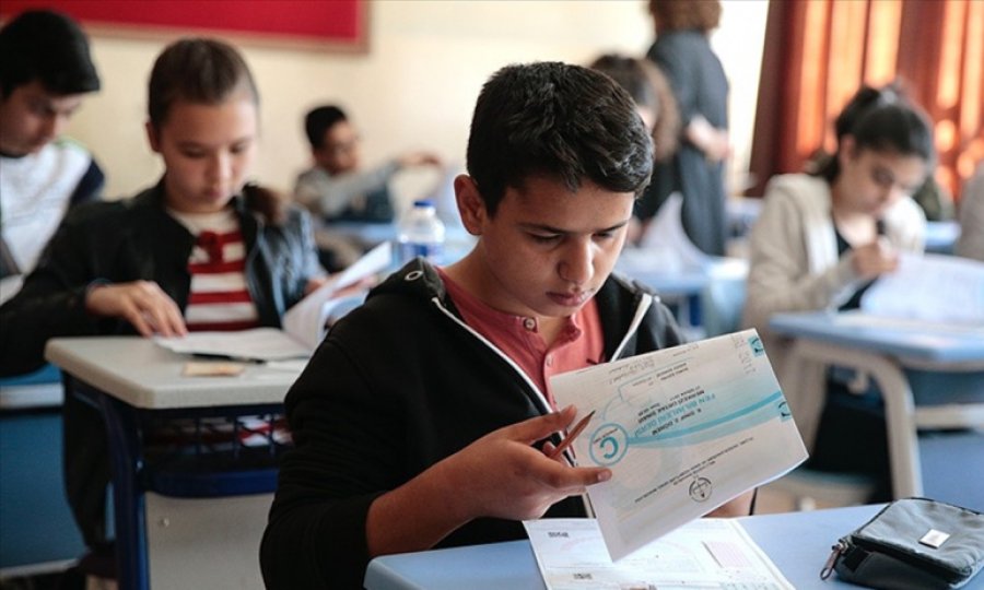 MEB, liselerde yüz yüze sınav takvimini güncelledi