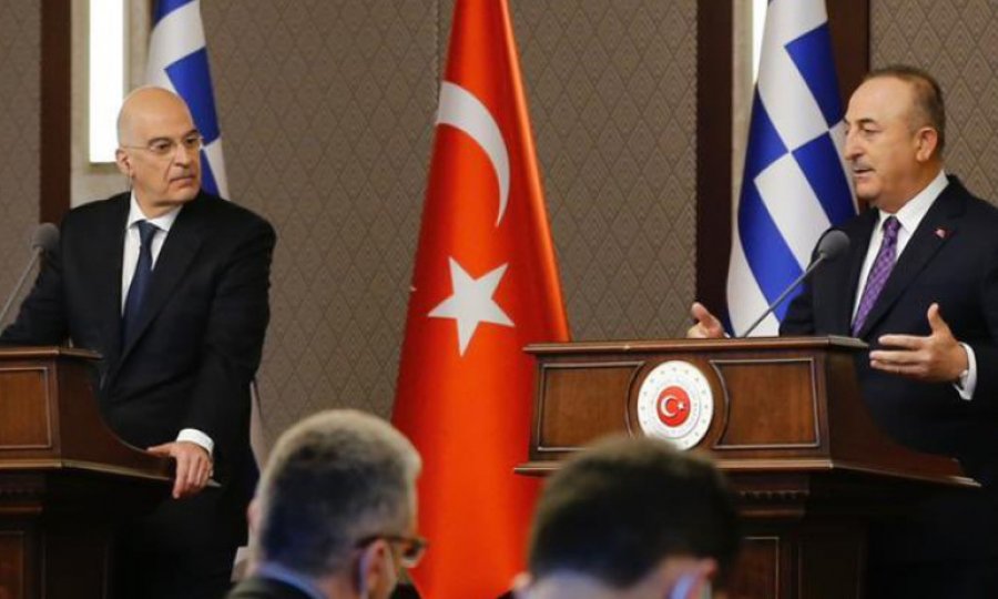 Çavuşoğlu ile Dendias'ın basın toplantısında ortam gerildi