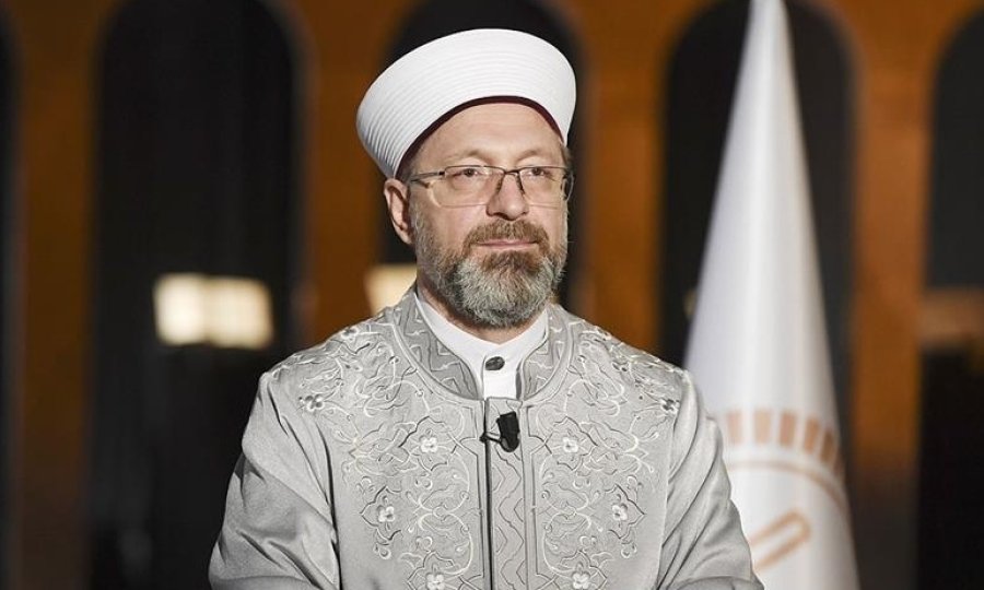 Diyanet İşleri Başkanı Erbaş: Namaza ne kadar önem veriyorsak zekata da o kadar önem vermeliyiz