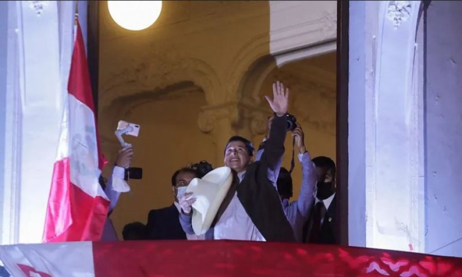 Peru'da sosyalist aday Castillo zaferini ilan etti