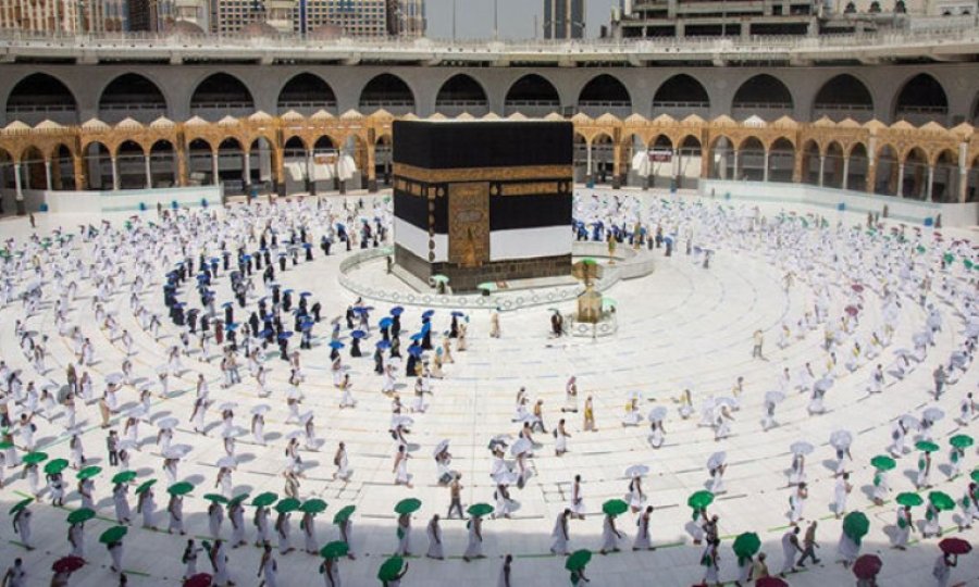 Suudi Arabistan'dan yeni hac kararı: Kadınlar 'erkek vasisi' olmadan ibadet edebilecek