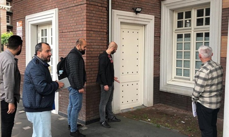 Amsterdam Ayasofya Camisi'ne saldırı
