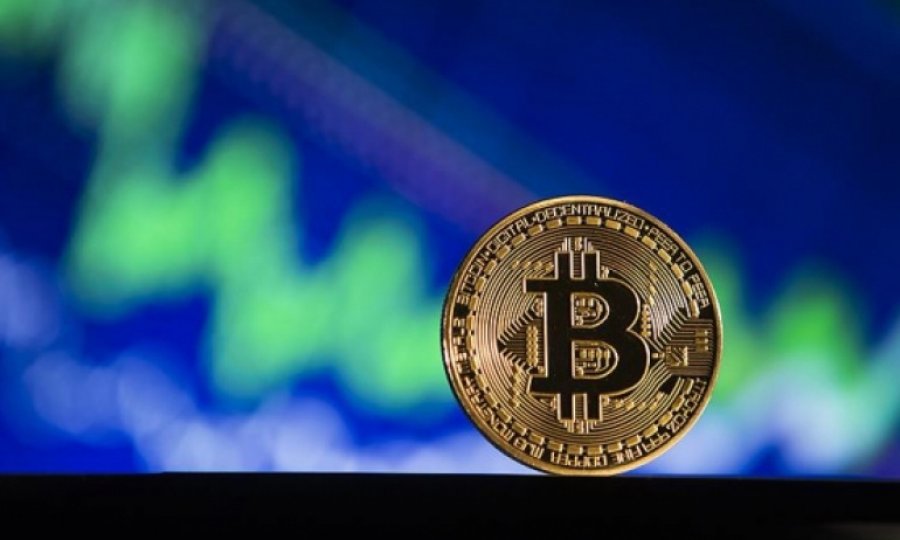 Bitcoin ilk kez resmi para birimi oldu