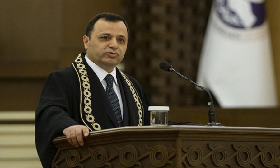AYM Başkanından iktidara "Anayasa'yı ihlal" uyarısı