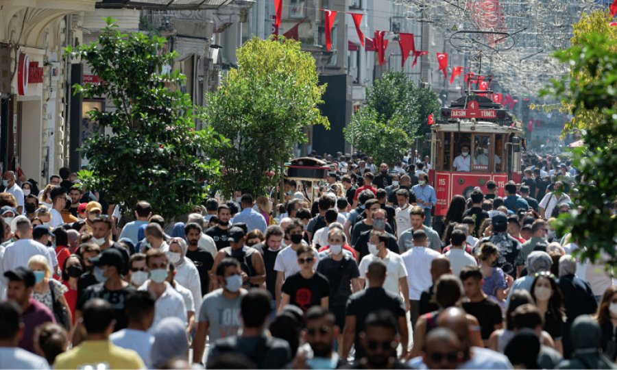 ‘Türkiye 100 Kişi Olsaydı’ raporu: Ateistler daha görünür, halkın 5’te 1’inin ne evi ne arabası var
